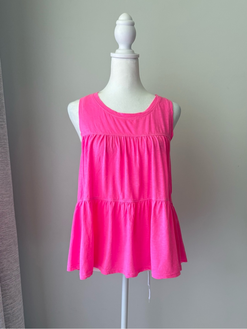 Sundry Neon Pink Sleeveless Peplum Tank Top Size 2 NWT